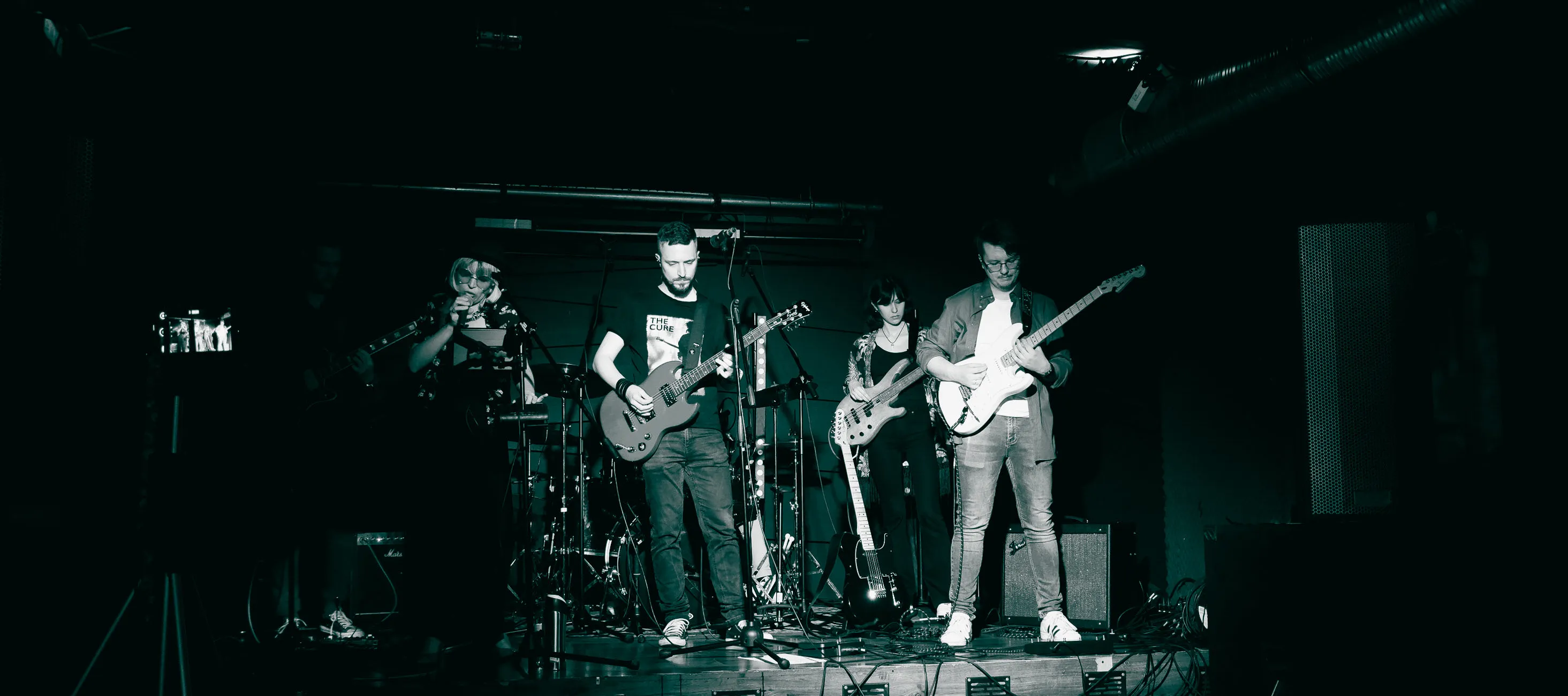 Miss Understanding Hero Image 3